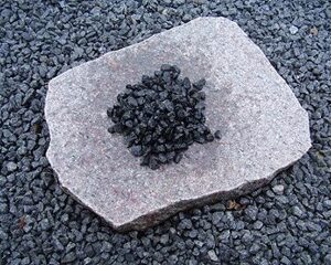 Norit granitskærver 16/32 mørkegrå/sorte
